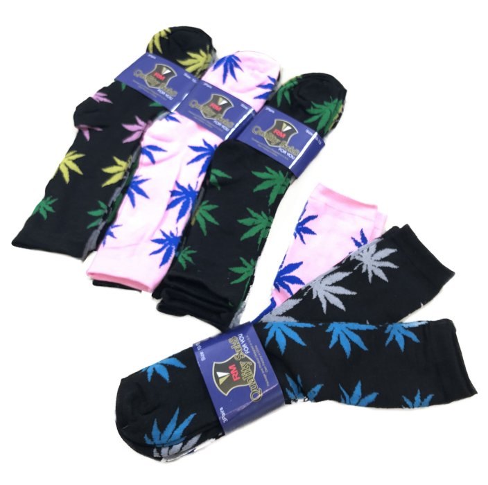 3pr Men's Thin Crew SOCKS 10-13 [Marijuana Leaf]